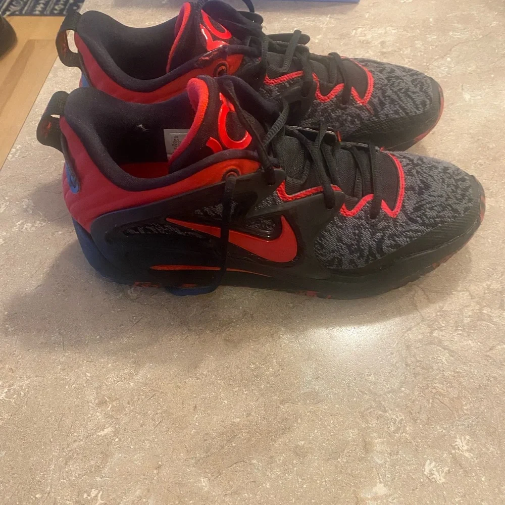 Nike KD Athletic Shoes in Black and Red
